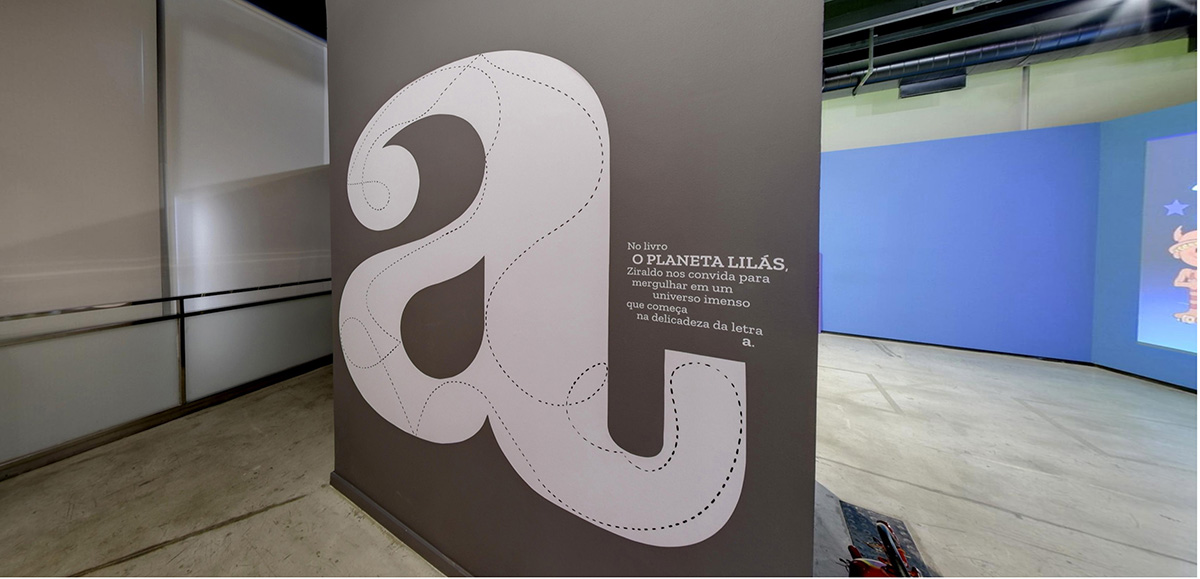 Imagem da exposição Mundo Zira - O Planeta Lilás.